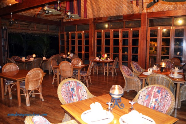 Coco Grove Beach Resort Salamandas Restaurant