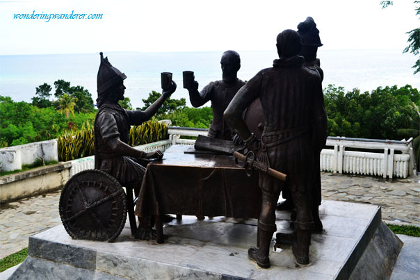 Tagbilaran's Bohol Blood Compact Site - Sandugo Statue