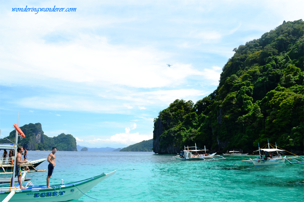 Drone before snorkeling in El Nido, Palawan