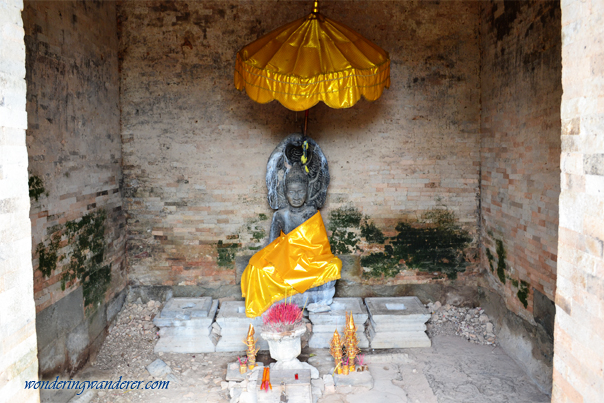 Buddhist altar inside East Mebon - Siem Reap