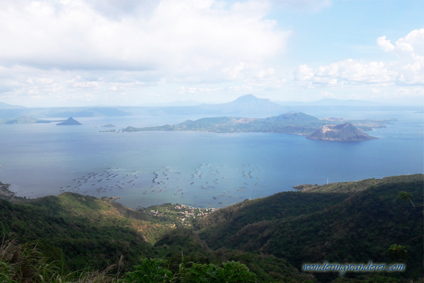 Leslie's Restaurant Taal volcano and lake view